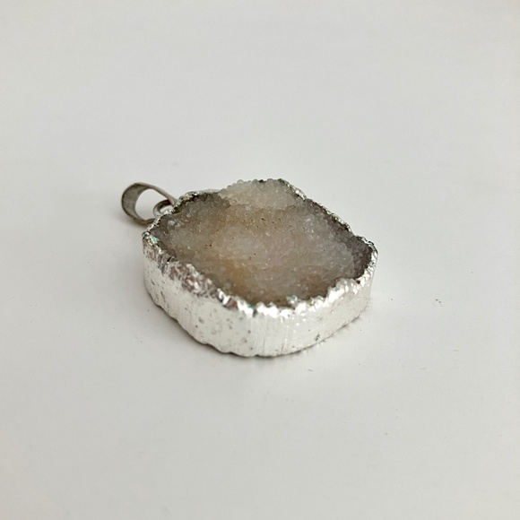 Raw smoky quartz druzy pendant in electroplated silver setting - Picture 3 of 5